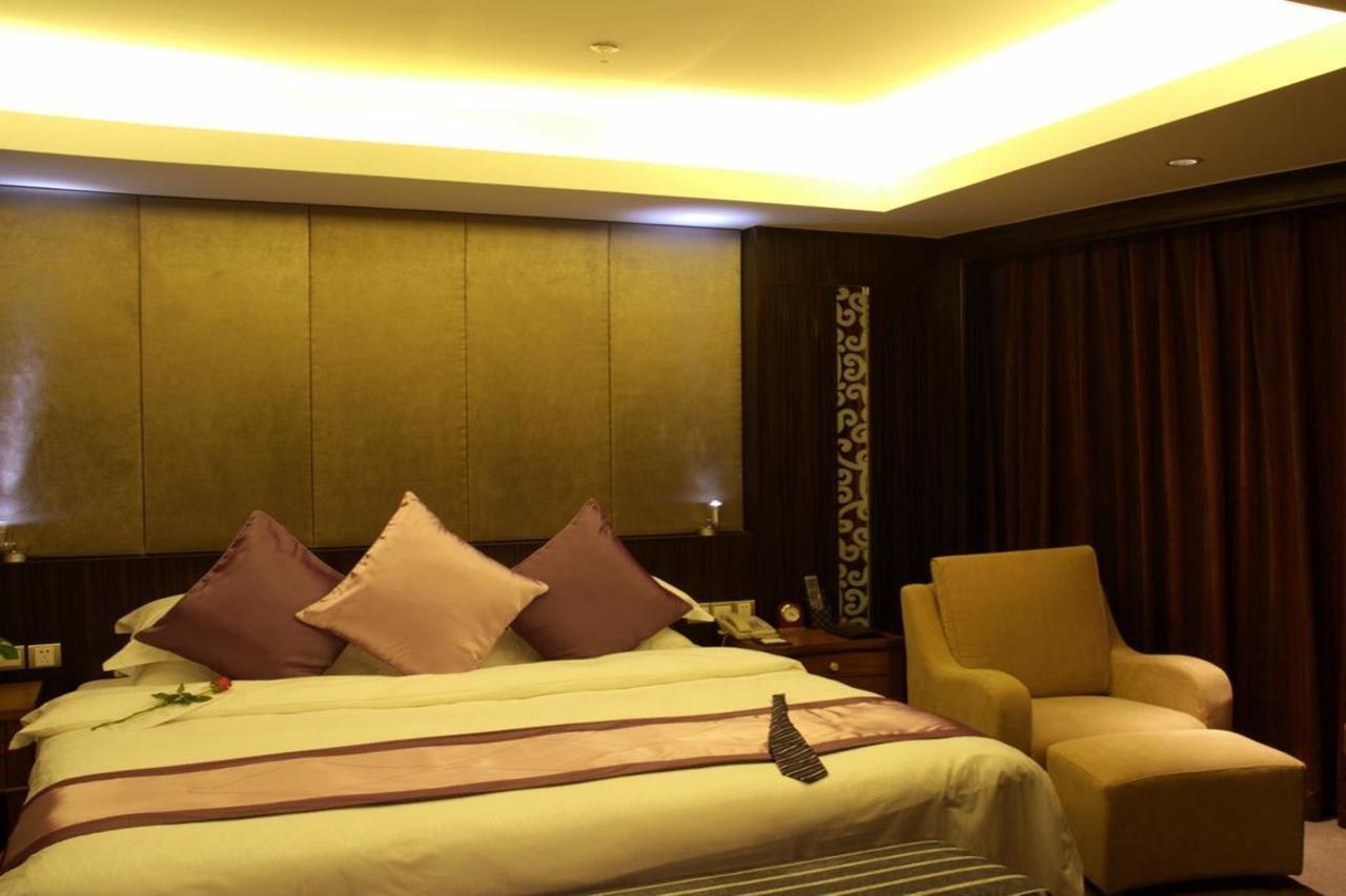Green Land Hotel Kunming Zewnętrze zdjęcie