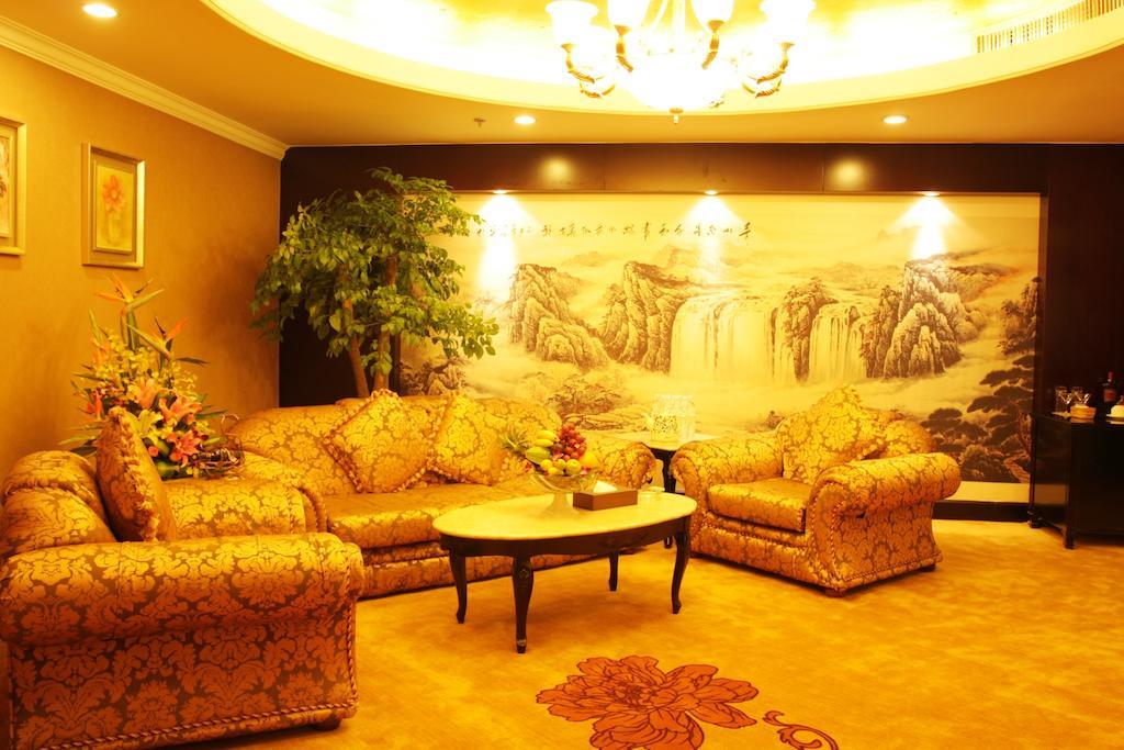 Green Land Hotel Kunming Zewnętrze zdjęcie