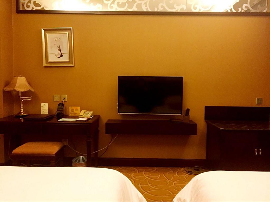 Green Land Hotel Kunming Zewnętrze zdjęcie