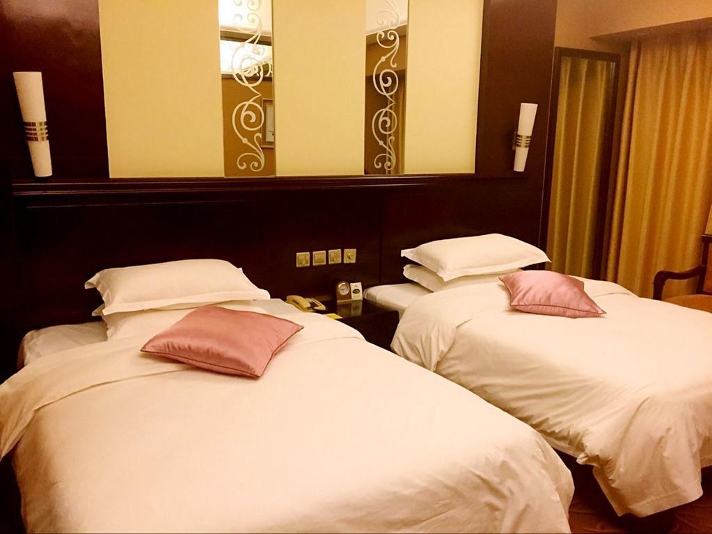 Green Land Hotel Kunming Zewnętrze zdjęcie